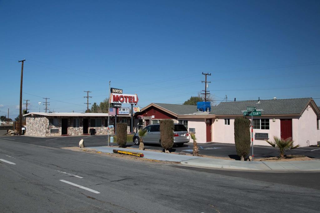 Boron Motel Eksteriør bilde