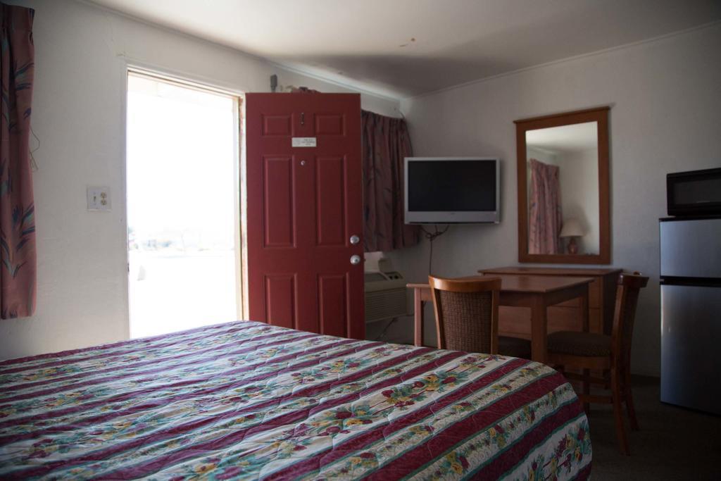 Boron Motel Eksteriør bilde