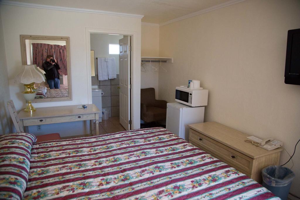 Boron Motel Eksteriør bilde